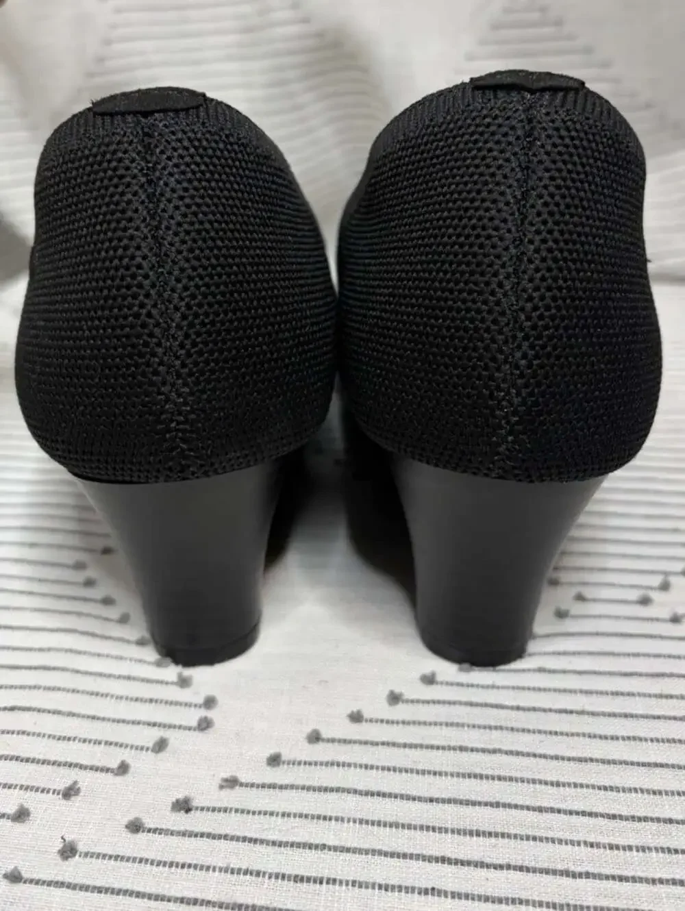 Vivaia Aria Pointed Toe Wedge Slip On Shoes Women’s Size 39.5 US 9.5 Black